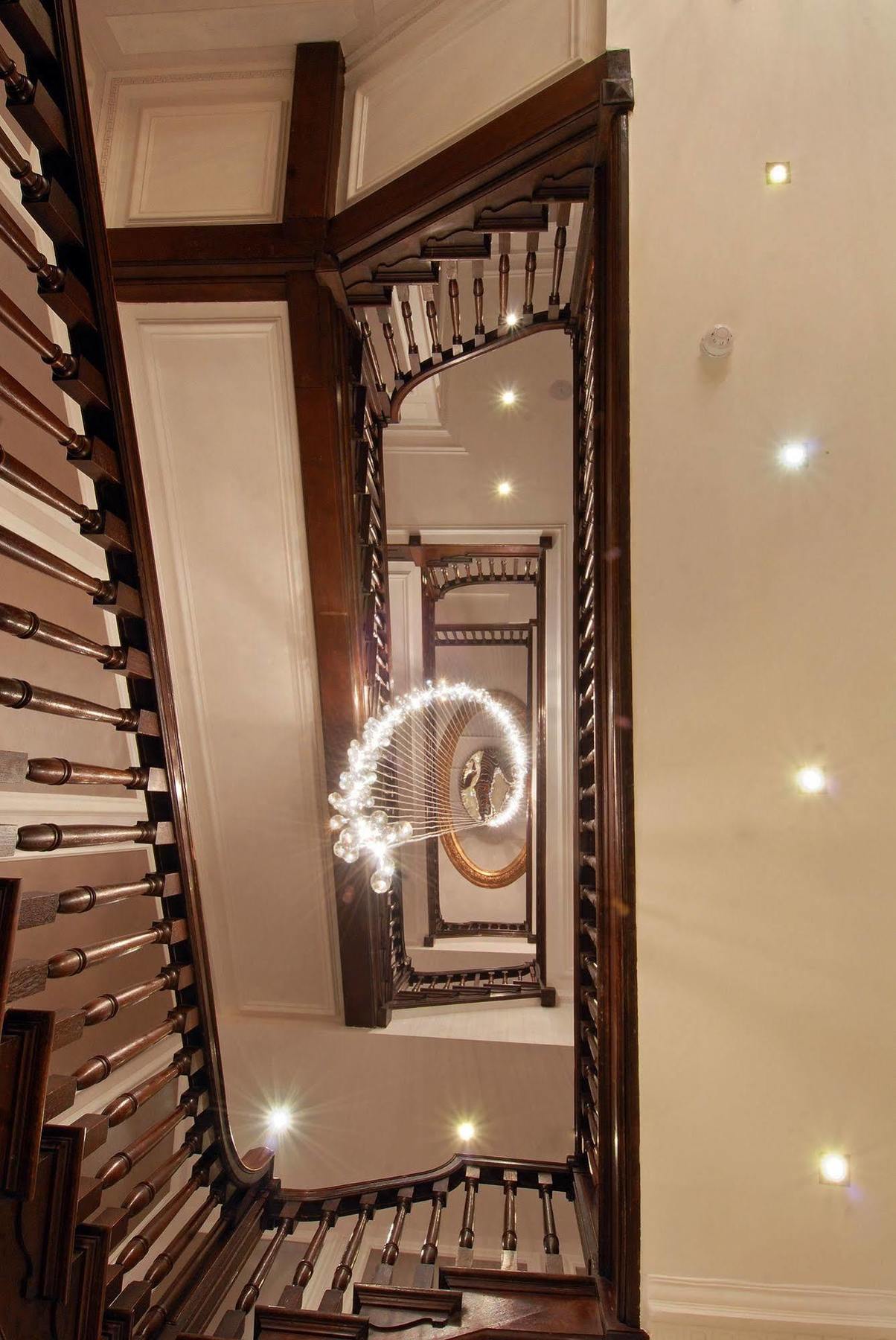 Park Grand Mayfair Londýn Exteriér fotografie Stairwell